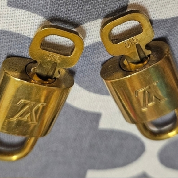 Louis Vuitton Lock & Key 🔐 [Necklace & Bracelet Sold Separately] - Picture 9 of 11